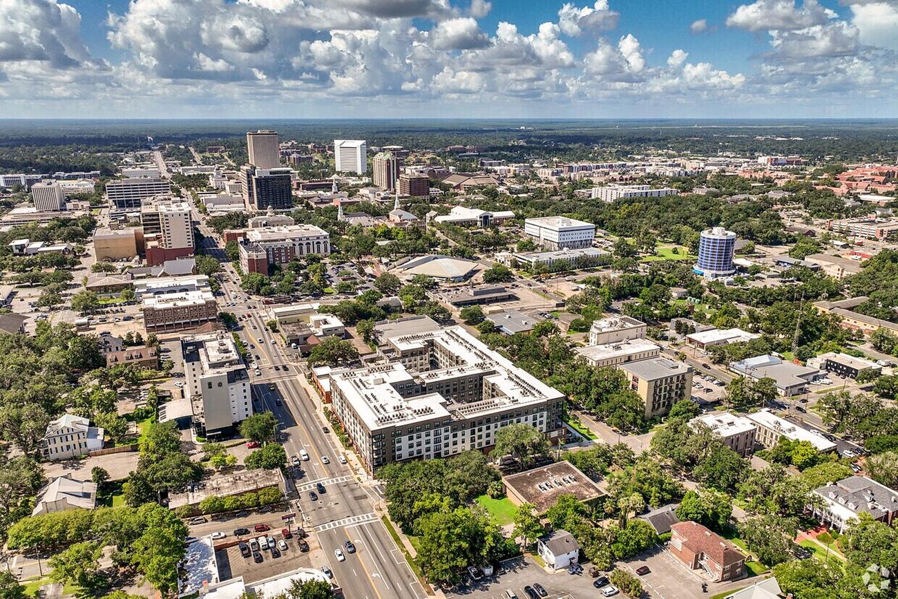 a complete view image of tallahassee